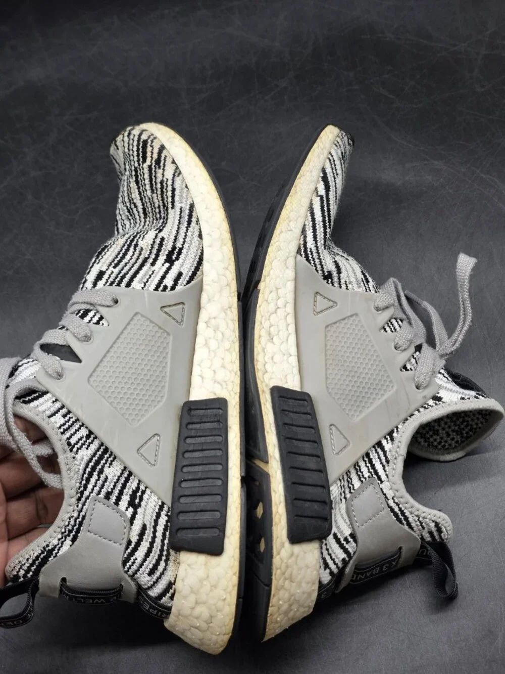 adidas nmd xr1
